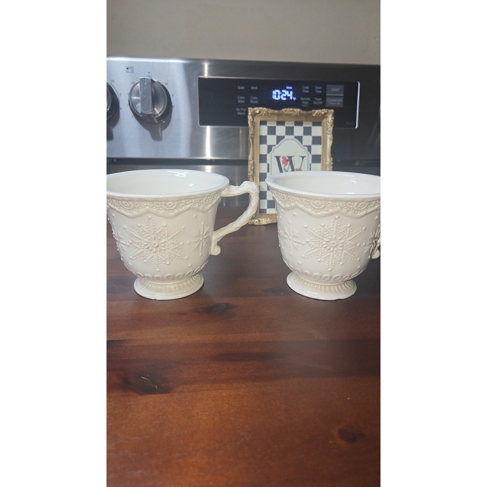 Cracker Barrel Snowflake Elegance Mugs Lot of 2 White Has Small Chips At Base